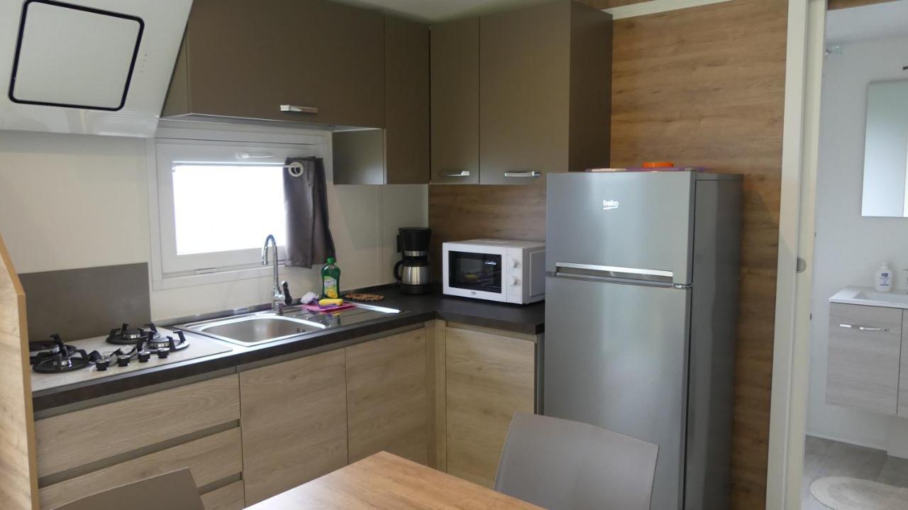Agricampeggio Relax Maxicaravan Castelletto Di Brenzone Ngoại thất bức ảnh