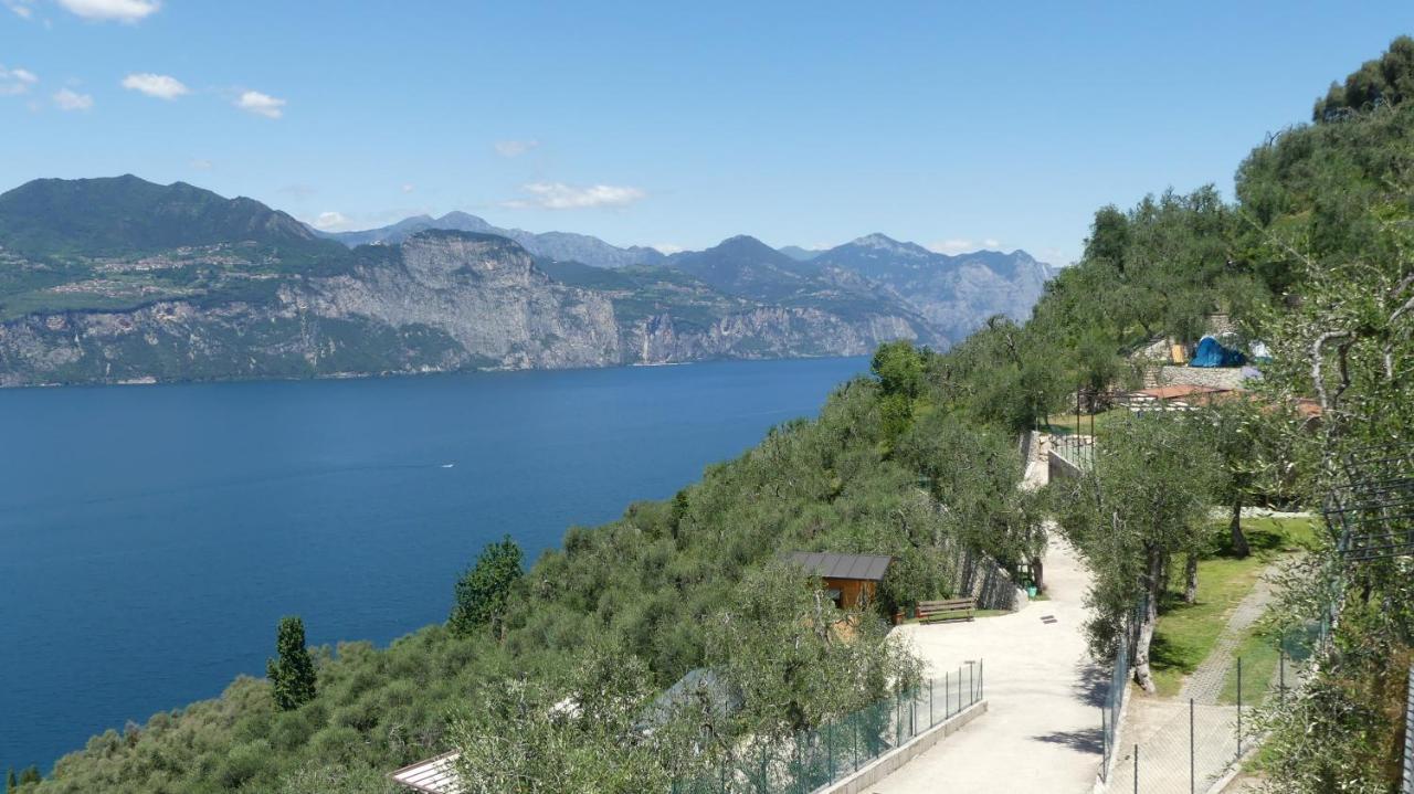 Agricampeggio Relax Maxicaravan Castelletto Di Brenzone Ngoại thất bức ảnh
